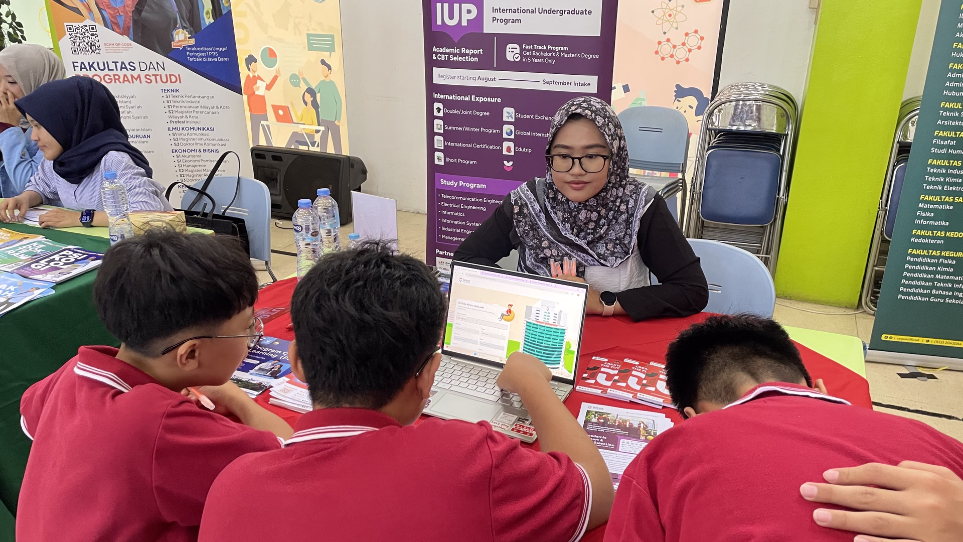 Higher Education Fair - Foto 11